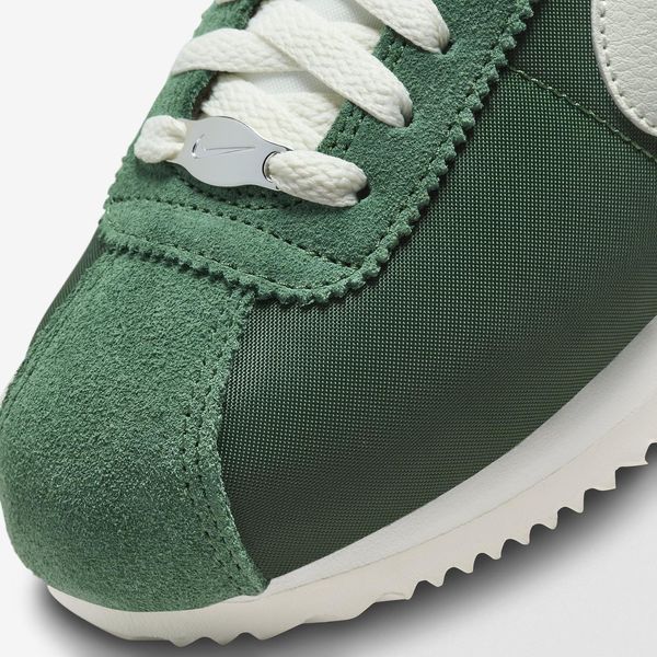 Оригінальні кросівки Nike Cortez "Fir / Sail / Light Silver / Sail" (DZ2795-300) DZ2795-300 фото