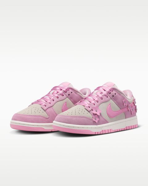 Оригінальні кросівки Nike Dunk Low SE "Florette" "Pink Foam/Sail/Pink Rise" (IV4726-600) IV4726-600 фото
