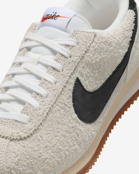 Оригинальные кроссовки Nike Cortez Vintage Suede "Summit White/Muslin/Gum Medium Brown" (FJ2530-102) FJ2530-102 фото