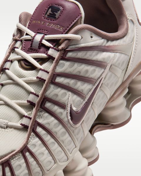Оригинальные женские кроссовки Nike Shox TL "Light Bone/Mink Brown/Burgundy Crush" (IM6013-072) IM6013-072 фото