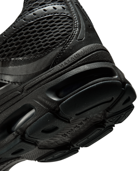 Оригинальные мужские кроссовки Nike Air Max Moto 2k "Black/Metallic Dark Grey/Dark Smoke Grey" (IO9279-001) IO9279-001 фото