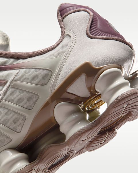 Оригинальные женские кроссовки Nike Shox TL "Light Bone/Mink Brown/Burgundy Crush" (IM6013-072) IM6013-072 фото
