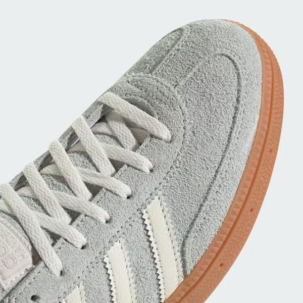 Оригінальні жіночі кросівки adidas Handball Spezial "Wonder Silver / Off White / Gum" (IF6491) IF6491 фото