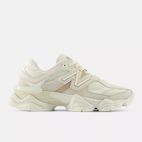 Оригінальні кросівки New Balance 9060 "Linen / Timberwolf" (U90604IJ) U90604IJ фото