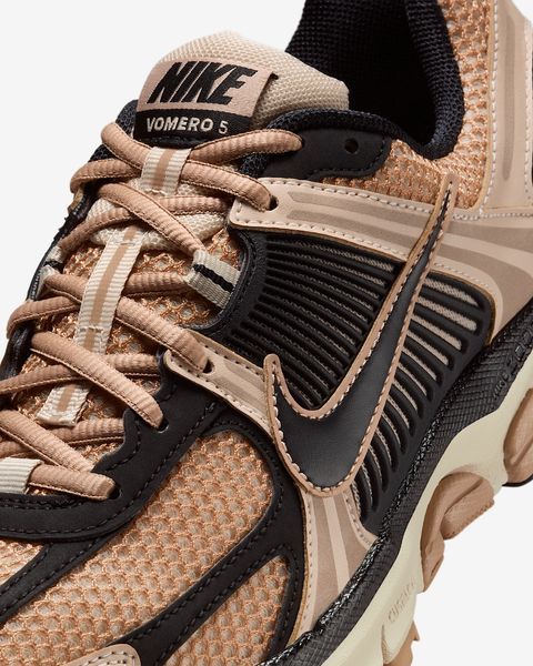Оригинальные женские кроссовки Nike Wmns Zoom Vomero 5 "Sanddrift / Hemp / White / Black" (FJ2028-106) FJ2028-106 фото
