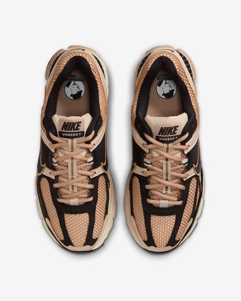 Оригинальные женские кроссовки Nike Wmns Zoom Vomero 5 "Sanddrift / Hemp / White / Black" (FJ2028-106) FJ2028-106 фото