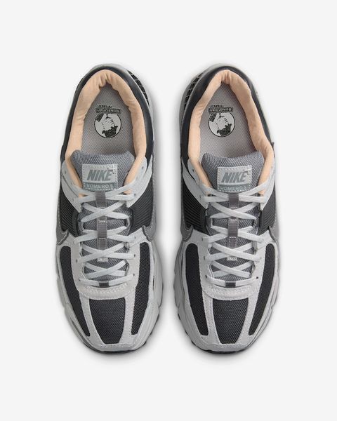 Оригинальные мужские кроссовки Nike Zoom Vomero 5 "Dark Smoke Grey/Light Smoke Grey" (HV5982-001) HV5982-001 фото