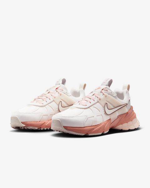Оригінальні кросівки Nike V2K Run GORE-TEX "Phantom/Light Bone/Terra Blush/Phantom" (FZ2622-003) FZ2622-003 фото