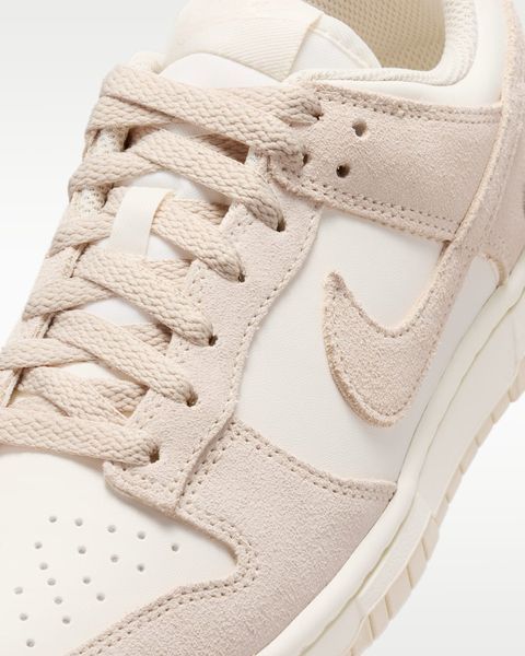 Оригинальные кроссовки Nike Dunk Low Suede "Pearl White/Pale Ivory/Metallic Silver" (IO4244-201) IO4244-201 фото