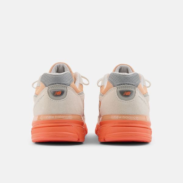 Оригінальні кросівки New Balance 990v4 Made in USA "Moonbeam / Dried Orange" (U990MO4) U990MO4 фото