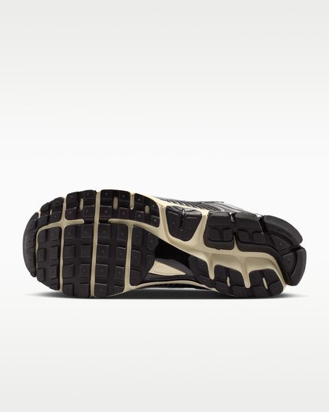 Оригинальные кроссовки Nike Zoom Vomero 5 "Black / Metallic Silver / Coconut Milk / Chrome" (IM3486-003) IM3486-003 фото