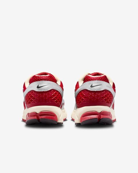 Оригінальні чоловічі кросівки Nike Zoom Vomero 5 "Gym Red/Metallic Silver/Coconut Milk/Chrome" (IM3486-600) IM3486-600 фото