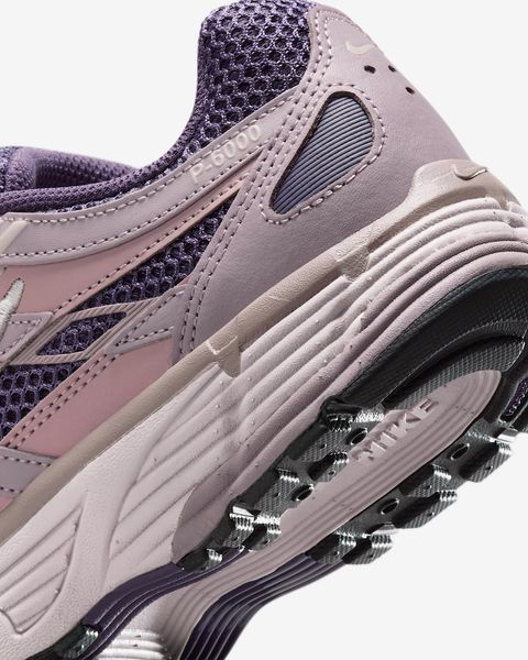 Оригинальные кроссовки Nike P-6000 SE "Light Violet Ore/Dark Raisin/Platinum Violet/Black" (IF1756-201) IF1756-201 фото