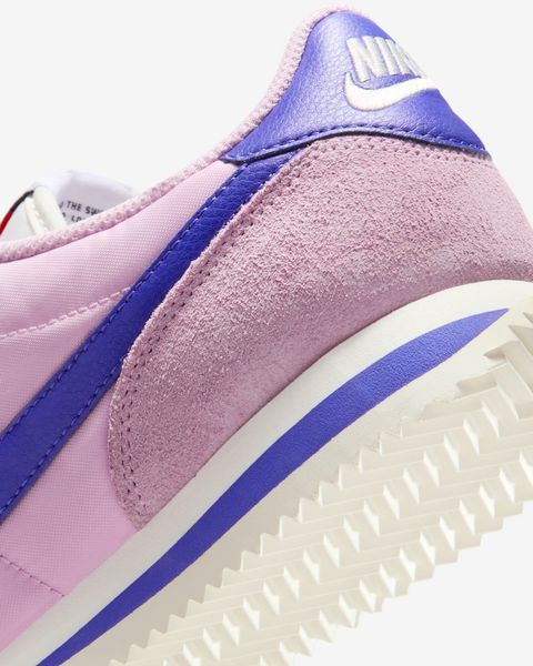 Оригинальные женские кроссовки Nike Wmns Cortez Textile "Light Arctic Pink/Sail/Paramount Blue" (DZ2795-607) DZ2795-607 фото
