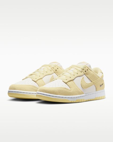 Оригинальные кроссовки Nike Wmns Dunk Low "Sail/White/Metallic Silver/Soft Yellow" (IO4244-104) IO4244-104 фото