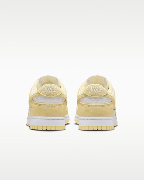 Оригинальные кроссовки Nike Wmns Dunk Low "Sail/White/Metallic Silver/Soft Yellow" (IO4244-104) IO4244-104 фото