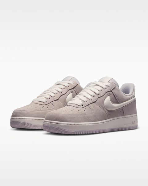 Оригінальні кросівки Nike Air Force 1 '07 LV8 "Vast Grey / Sail" (IU7592-078) IU7592-078 фото