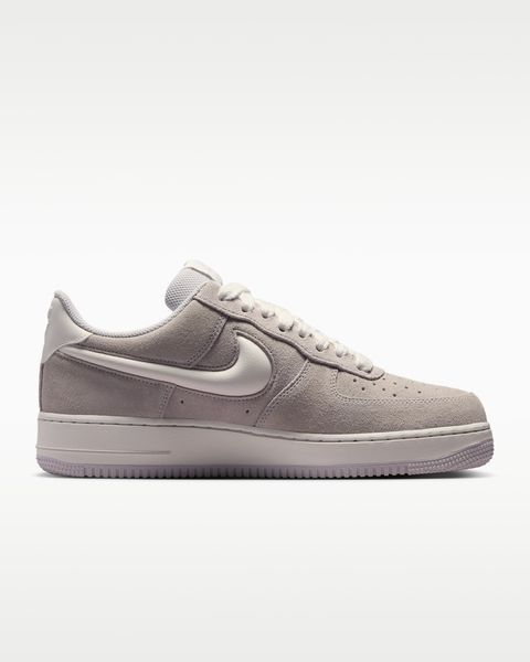Оригінальні кросівки Nike Air Force 1 '07 LV8 "Vast Grey / Sail" (IU7592-078) IU7592-078 фото