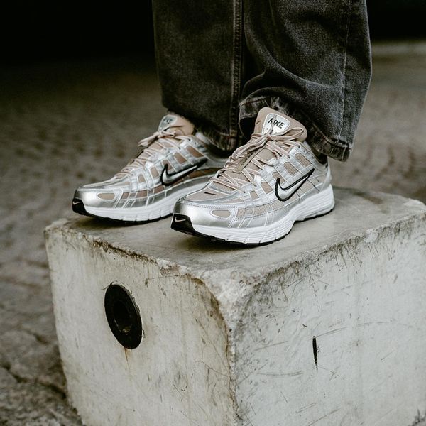 Оригинальные мужские кроссовки Nike P-6000 "Khaki/Metallic Platinum/Pure Platinum" (HQ3030-200) HQ3030-200 фото