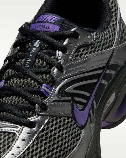 Оригинальные мужские кроссовки Nike Air Max Moto 2k "Anthracite/Black/Metallic Dark Grey/Wild Grape" (IO9279-006) IO9279-006 фото