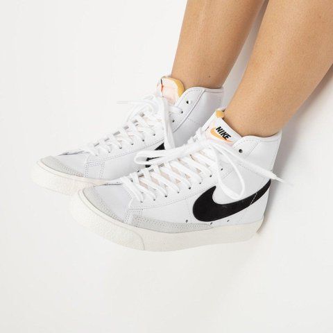 Оригінальні жіночі кросівки Nike Wmns Blazer Mid 77 Leather "White / Black" (CZ1055-100) CZ1055-100 фото