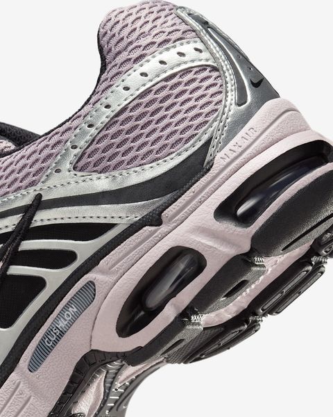 Оригінальні кросівки Nike Air Max Moto 2K "Light Violet Ore/Metallic Silver/Black/Platinum Violet" (HQ2056-200) HQ2056-200 фото