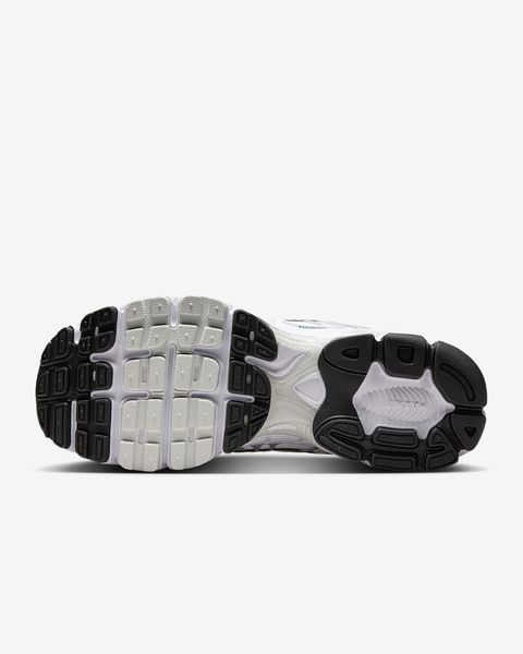 Оригинальные кроссовки Nike Air Max Moto 2K "White/Metallic Silver/Black/Photon Dust" (HQ2056-103) HQ2056-103 фото