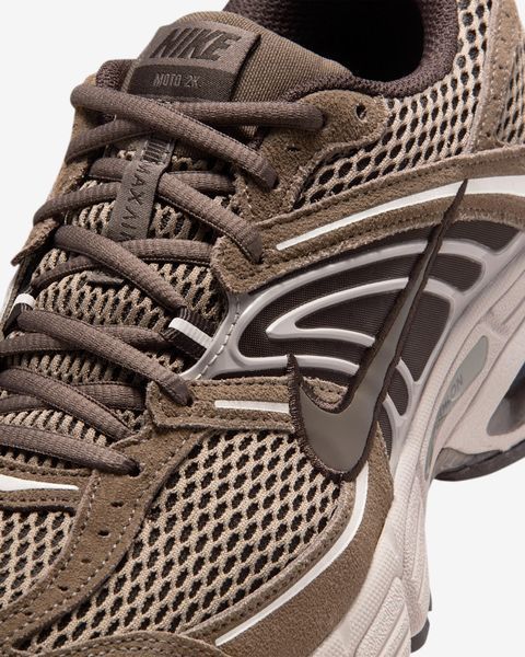 Оригінальні чоловічі кросівки Nike Air Max Moto 2K "Ironstone/College Grey/Velvet Brown" (IQ4924-004) IQ4924-004 фото