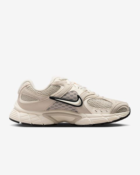Оригинальные кроссовки Nike V5 RNR "Light Orewood Brown/Black/Pale Ivory" (II6294-100) II6294-100 фото
