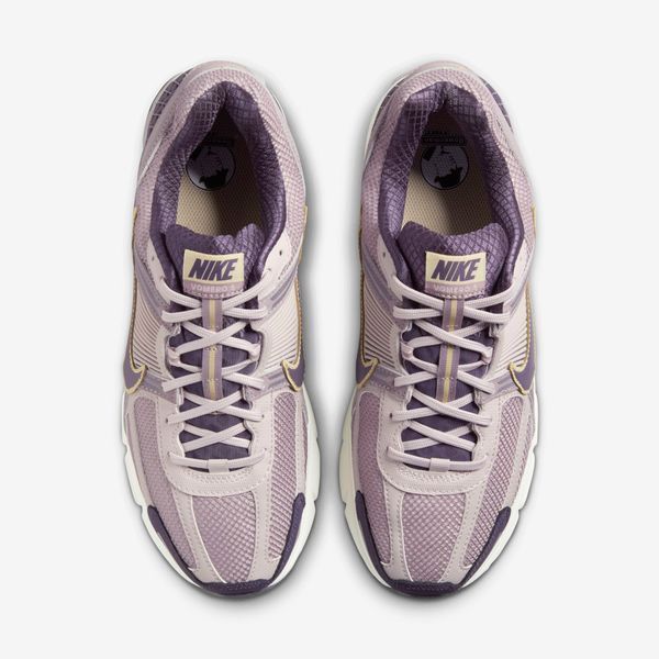 Оригінальні чоловічі кросівки Nike Zoom Vomero 5 "Platinum Violet/Light Violet Ore/Team Gold" (HQ3643-019) HQ3643-019 фото
