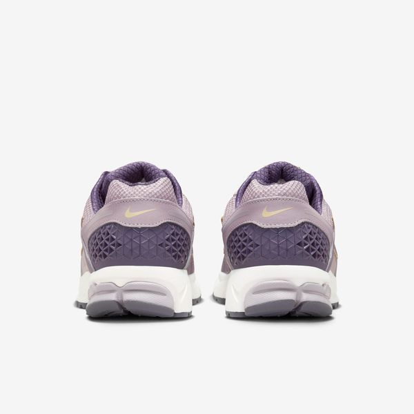 Оригінальні чоловічі кросівки Nike Zoom Vomero 5 "Platinum Violet/Light Violet Ore/Team Gold" (HQ3643-019) HQ3643-019 фото