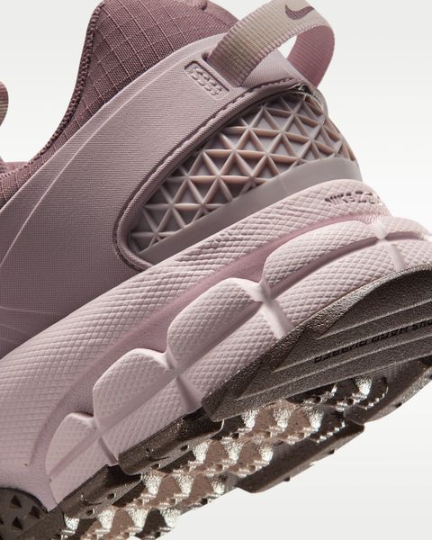 Оригінальні жіночі кросівки Nike Zoom Vomero Roam "Tattoo/Particle Rose/Silt Red" (HQ2181-501) HQ2181-501 фото