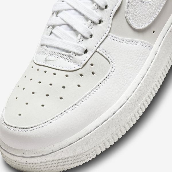 Оригінальні жіночі кросівки Nike Wmns Air Force 1 '07 LX "White/Light smoke grey/Photon" (DZ2708-102) DZ2708-102 фото