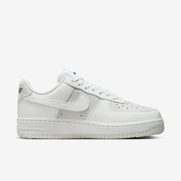 Оригінальні жіночі кросівки Nike Wmns Air Force 1 '07 LX "White/Light smoke grey/Photon" (DZ2708-102) DZ2708-102 фото
