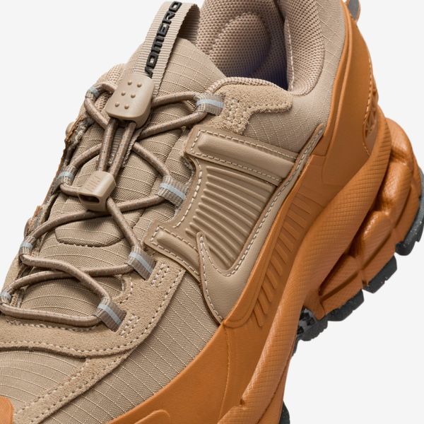 Оригінальні кросівки Nike Zoom Vomero Roam "Flax/Anthracite/University Gold/Khaki" (HQ2181-200) HQ2181-200 фото