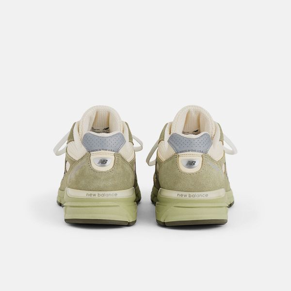Оригінальні кросівки New Balance 990v4 Made in USA "Olive leaf / Permafrost / Light Olive" (U9901MX) U9901MX фото