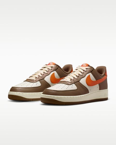 Оригінальні чоловічі кросівки Nike Air Force 1 '07 "Mosswood Brown/Coconut Milk/Campfire Orange" (IO7545-221) IO7545-221 фото