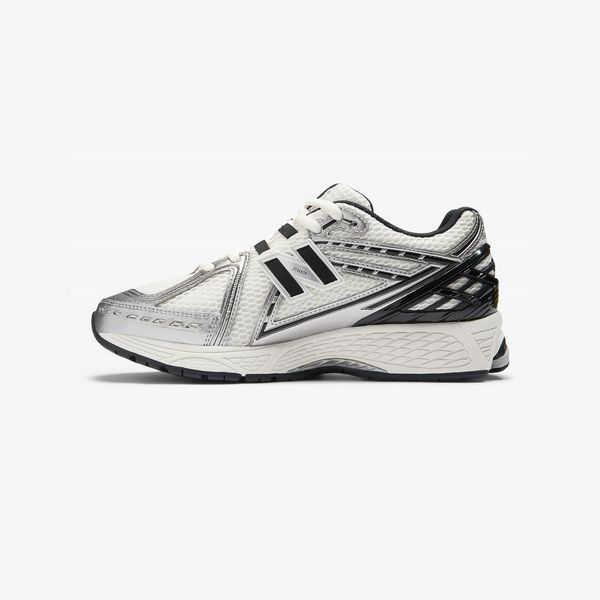 Оригінальні кросівки New Balance 1906R "Silver Metallic / Black" (M1906RER) M1906RER фото