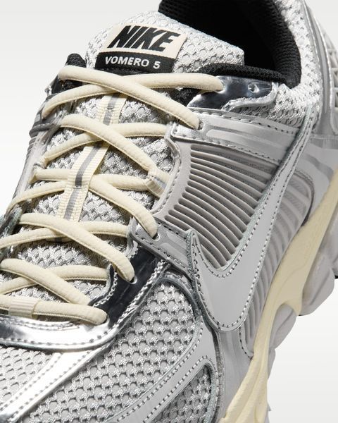 Оригінальні кросівки Nike Zoom Vomero 5 "Grey Fog/Metallic Silver/Coconut Milk" (IM3486-002) IM3486-002 фото