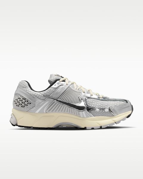 Оригінальні кросівки Nike Zoom Vomero 5 "Grey Fog/Metallic Silver/Coconut Milk" (IM3486-002) IM3486-002 фото