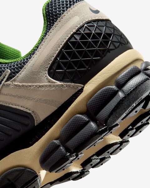 Оригинальные мужские кроссовки Nike Zoom Vomero 5 "Pale Ivory/Smoke Grey/Chlorophyll/Off Noir" (HF1553-102) HF1553-102 фото