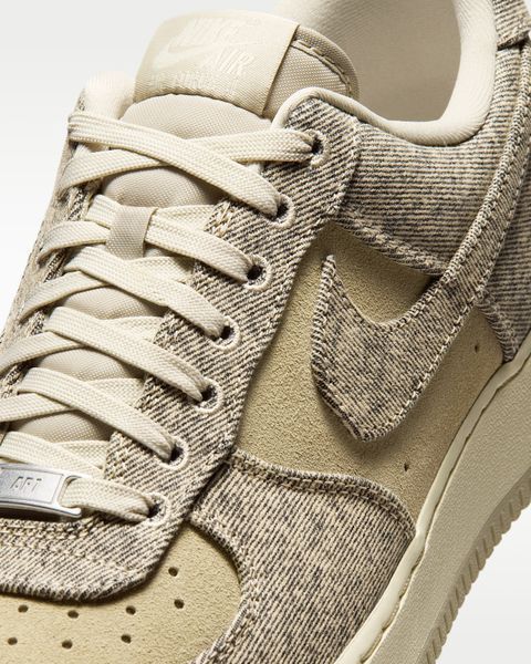 Оригінальні чоловічі кросівки Nike Air Force 1 '07 LV8 "Denim" "Desert Khaki/Light Khaki/Metallic Silver" (IR0951-201) IR0951-201 фото
