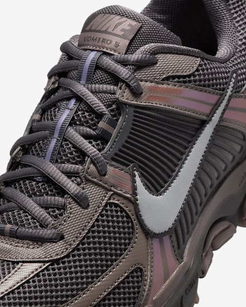 Оригінальні чоловічі кросівки Nike Zoom Vomero 5 "Cave Stone/Multi-Color/Medium Ash/Metallic Silver" (HF5493-201) HF5493-201 фото