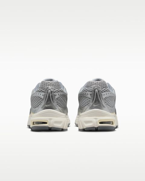 Оригинальные кроссовки Nike Air Max Moto 2K "Light Smoke Grey/Cool Grey/Coconut Milk" (IQ7592-077) IQ7592-077 фото