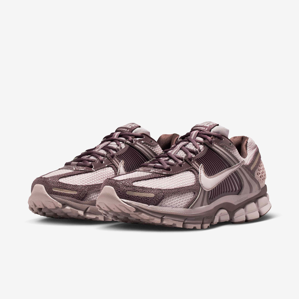 Оригінальні жіночі кросівки Nike Zoom Vomero 5 "Tattoo/Particle Rose/Light Violet Ore" (II6236-500) II6236-500 фото