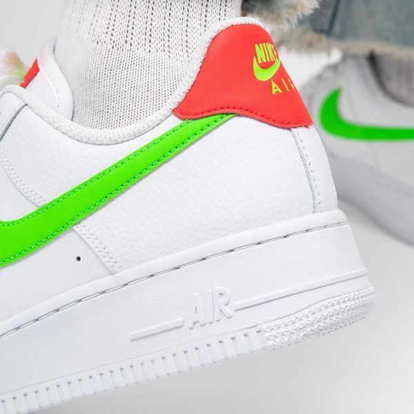 Оригінальні жіночі кросівки Nike Wmns Air Force 1 (CT4328-100) CT4328-100 фото