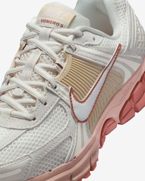 Оригінальні жіночі кросівки Nike Wmns Zoom Vomero 5 "Phantom/Particle Beige/Terra Blush" (FJ2028-002) FJ2028-002 фото