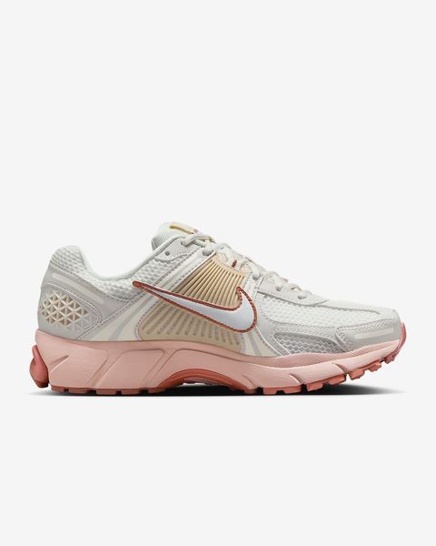 Оригінальні жіночі кросівки Nike Wmns Zoom Vomero 5 "Phantom/Particle Beige/Terra Blush" (FJ2028-002) FJ2028-002 фото