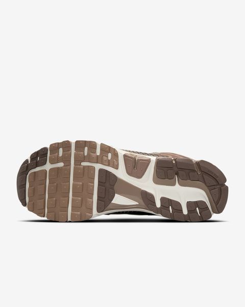 Оригинальные мужские кроссовки Nike Zoom Vomero 5 "College Grey/Mink Brown/Light Orewood Brown/Sail" (HF1553-004) HF1553-004 фото