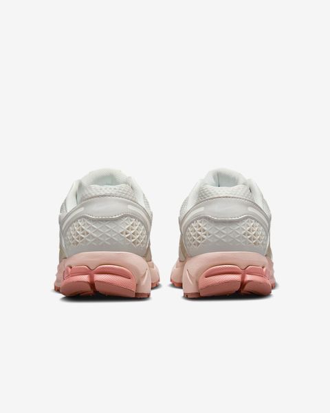 Оригінальні жіночі кросівки Nike Wmns Zoom Vomero 5 "Phantom/Particle Beige/Terra Blush" (FJ2028-002) FJ2028-002 фото